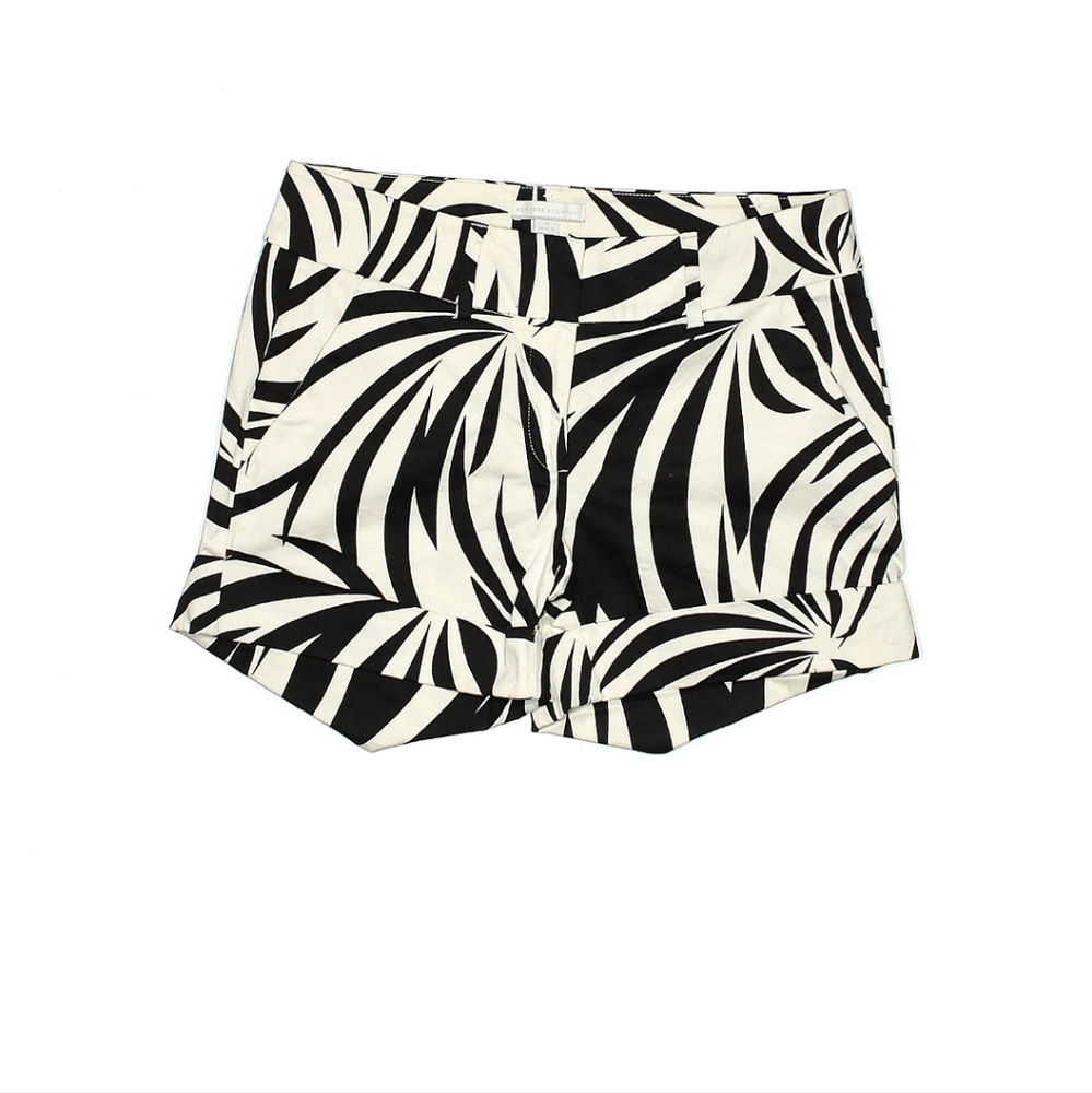 Woman's shorts